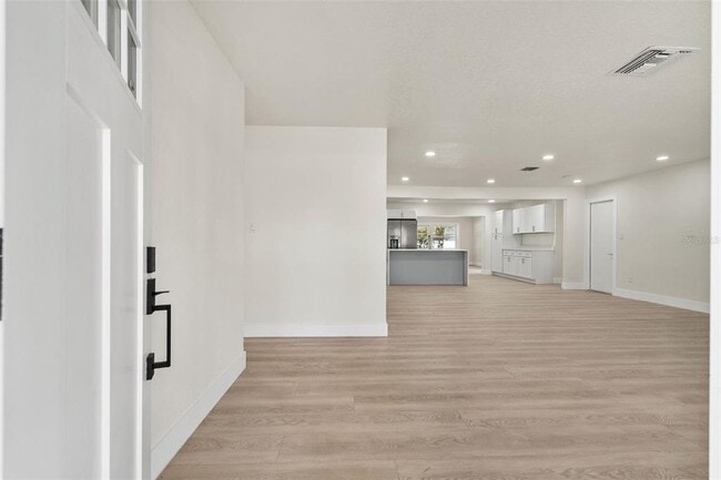 2352 Lorena Ln
