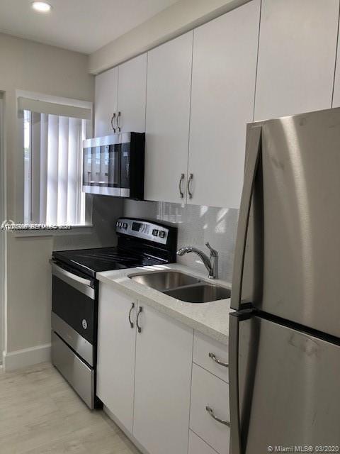 3530 SW 9th Terrace Unit 4