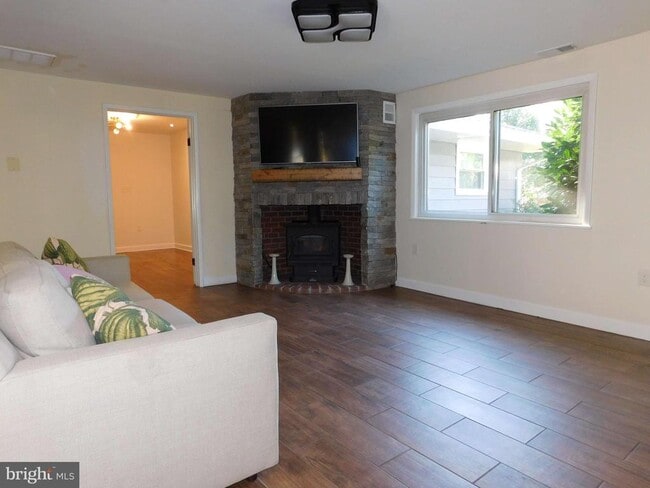Photo - 1605 N Craig St