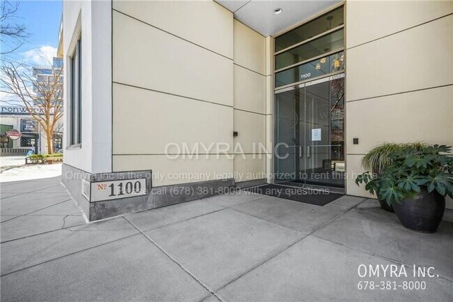 Photo - Stunning 3-Bedroom Midtown Condo with City Views! Unidad 708