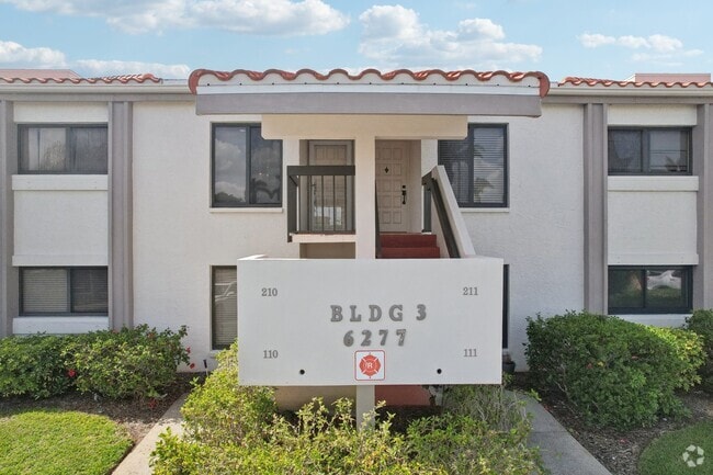 Building Photo - 6277 Bahia del Mar Blvd Unit 210 Rental