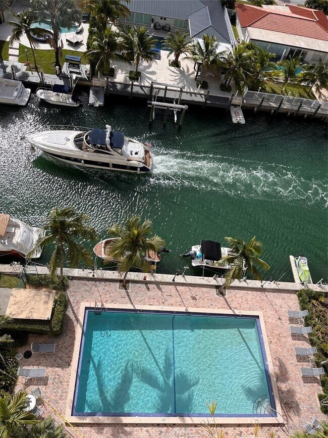 Photo - 2350 NE 135th St Unit 308