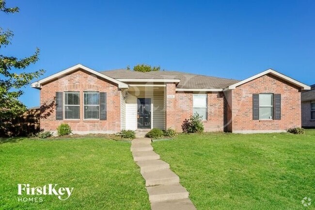 Building Photo - 1610 Cliffbrook Dr Rental