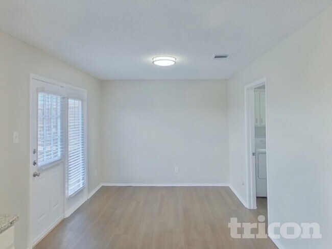 Photo - 8116 Cutter Hill Ave