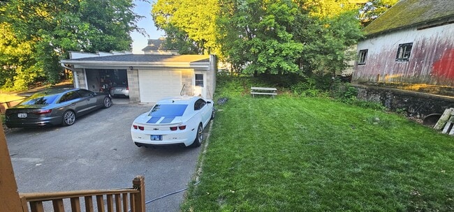 Photo - 21 Coniston Ave Unit 2