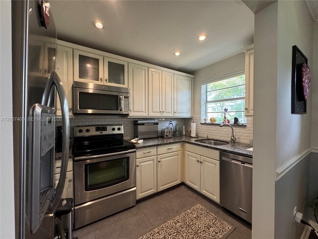 Photo - 5580 SW 78th St Unit 137A
