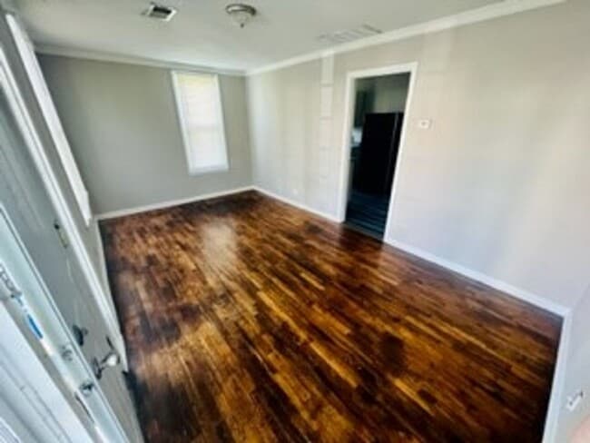 Quaint 2 bedroom in a quiet neighborhood - Quaint 2 bedroom in a quiet neighborhood House