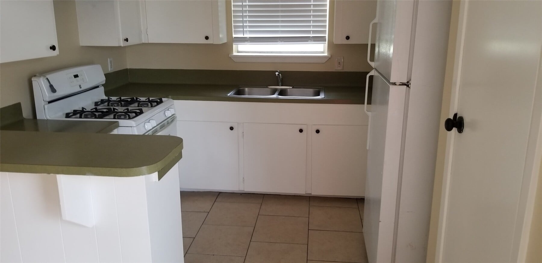 Photo - 2017 W Sidnor St Unit 4