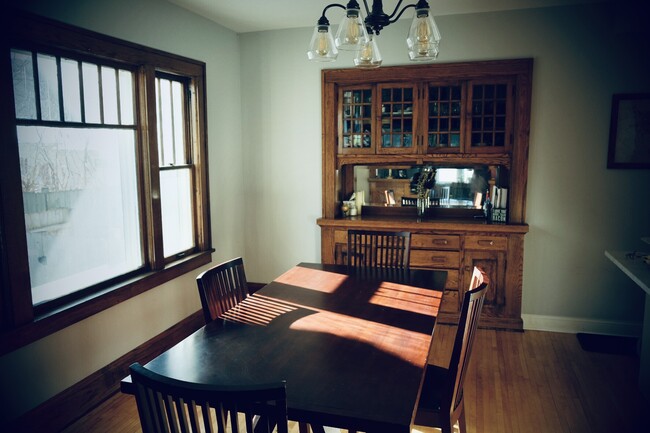 Dining room - 4136 Elliot Ave House