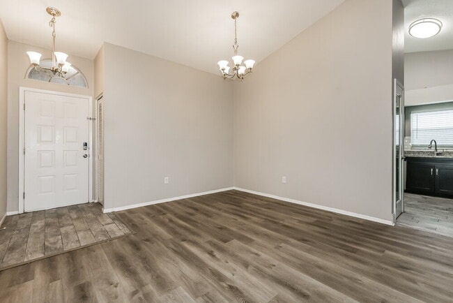 13208 Sharondale Ct