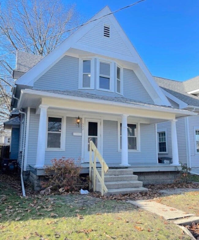 Building Photo - 3 bed 1 bath