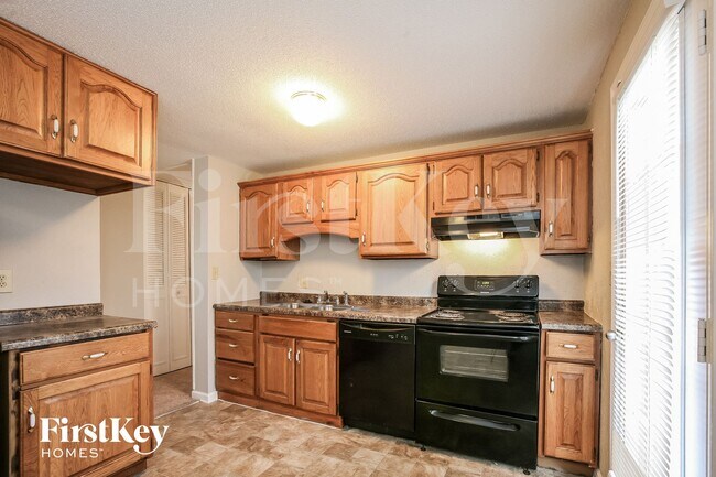 Photo - 9012 Panorama Ct