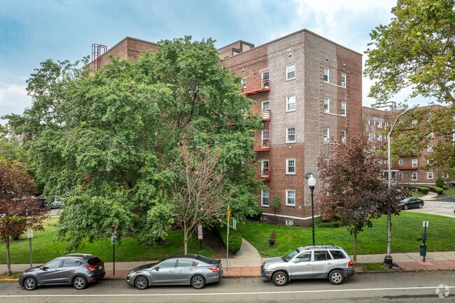 Hudson Ridge Apartments