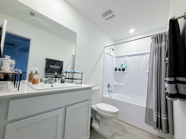 Photo - 412 Texas Angel Way Unit 4