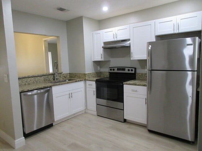 Photo - 11448 NW 42nd St