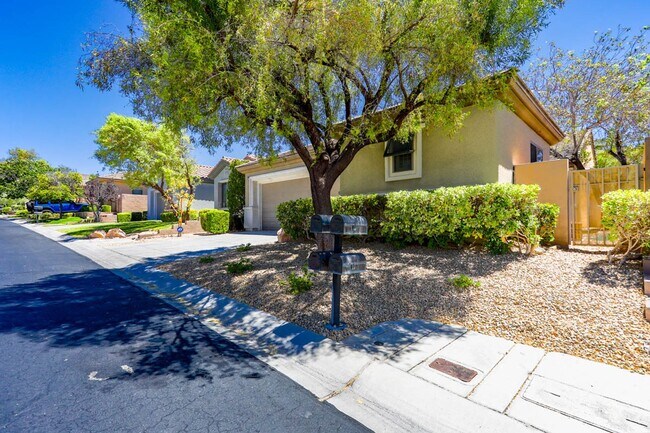 Photo - Anthem Country Club Beauty Single Story with Casita