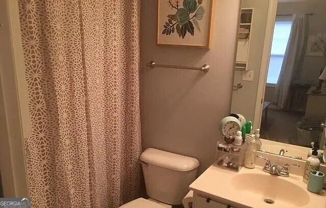 Photo - 2070 Lakeside Dr