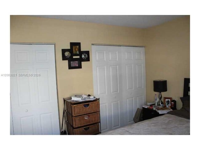 Photo - 1925 Madison St Unidad 19