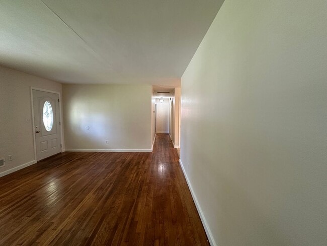 Photo - 1408 Dermott Ave