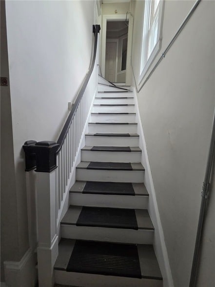 Photo - 292 Pleasant St