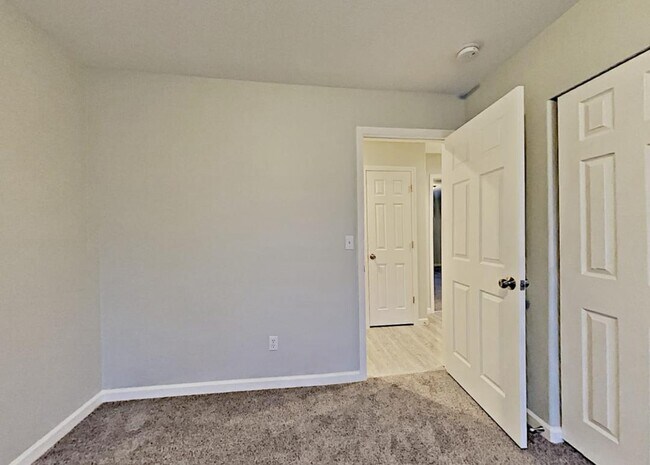 Photo - Vintage Y Condominiums