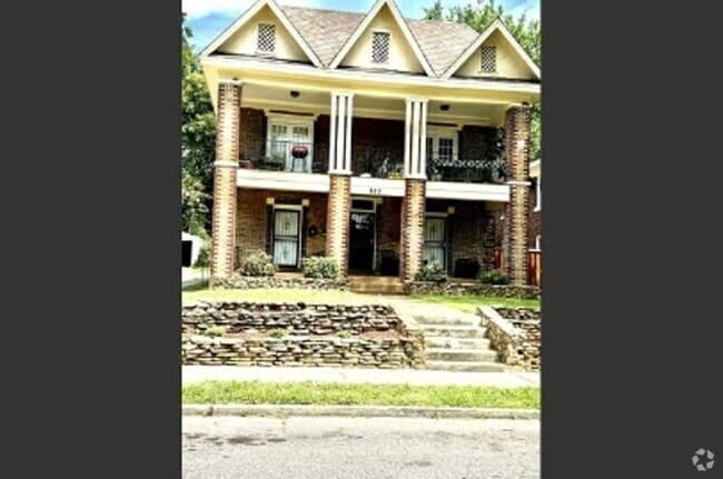 Building Photo - 820 Maury St Unit 2 Rental