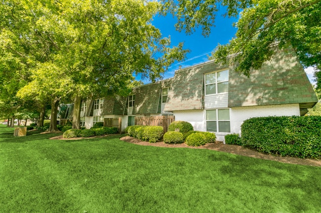 Fox Hill Apartments