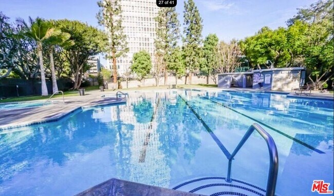 Photo - 800 W 1st St Unidad 509