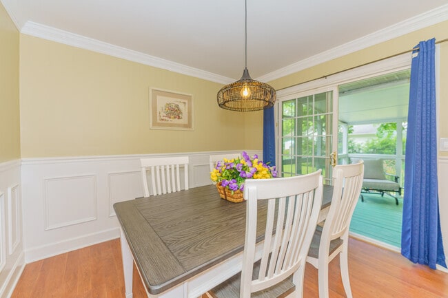 Photo - 15 Spa Cir