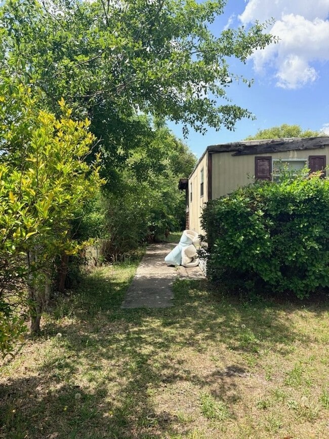 2152 Glen Gardner Dr