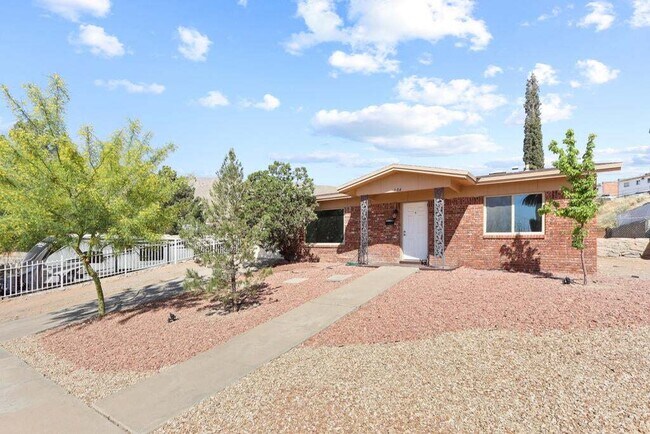 304 Carnival Dr