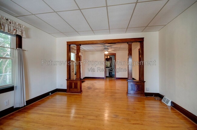 Photo - 1105 Summit St