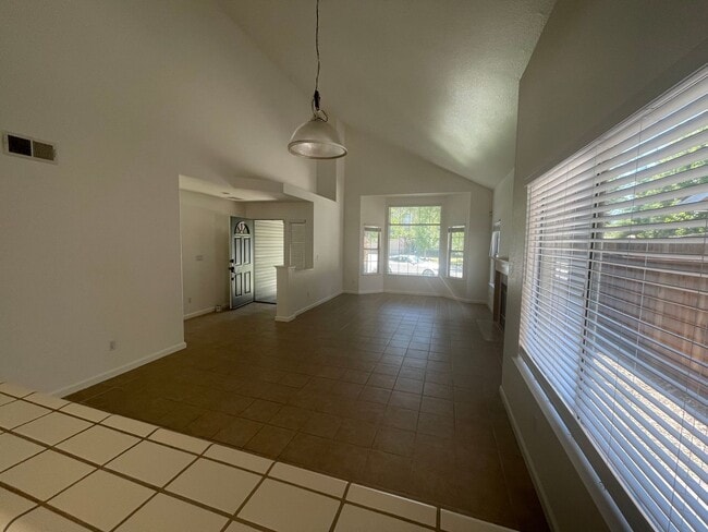 Photo - 3 Bedroom 3 Bath Home in West Natomas