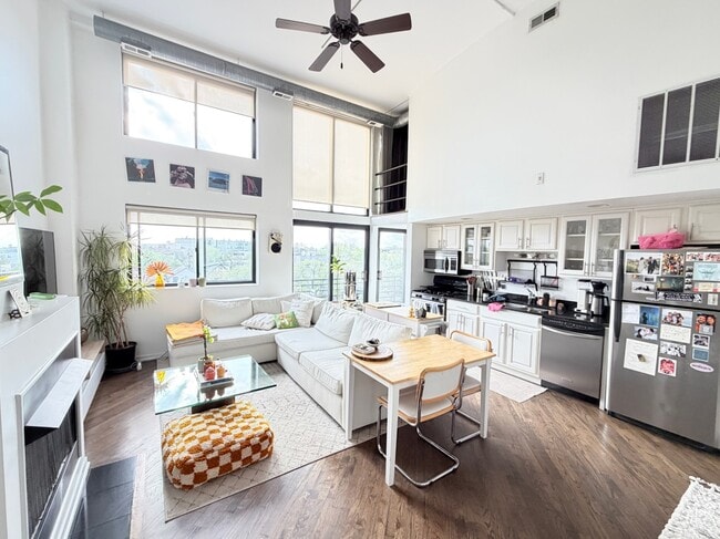 Photo - 2012 W St Paul Ave