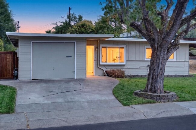 Building Photo - Freshly Renovated Single-Story Home with Huge Backyard & Prime Commuter Location!