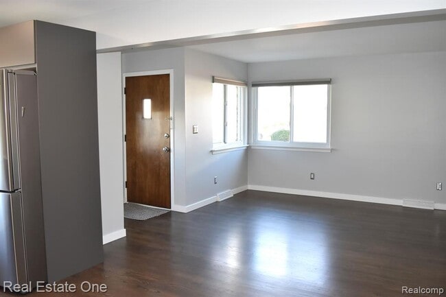 Photo - 607 Cherry Ave