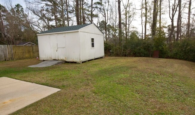 Photo - 2410 Bradford St