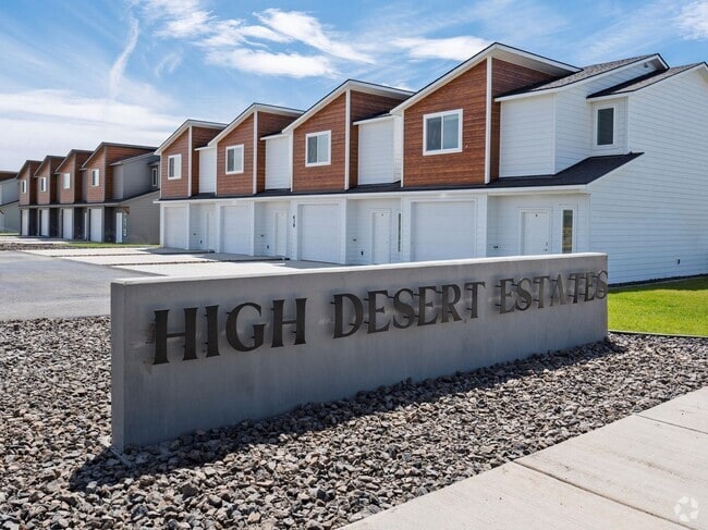 Building Photo - High Desert Estates Rental