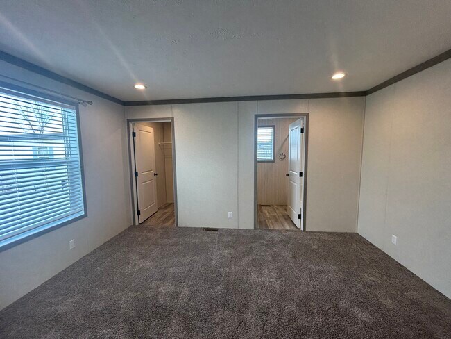 Photo - 783 Virginia