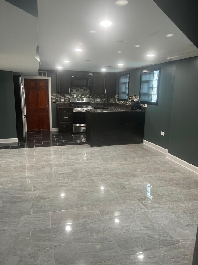 Photo - 6164 N Hamilton Ave Unidad Garden