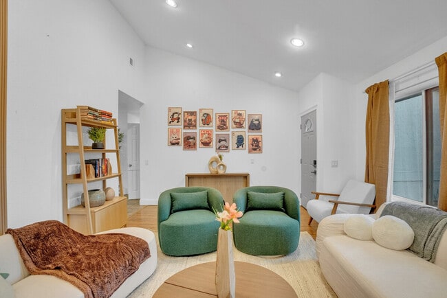 Building Photo - 5805 Silver Creek Valley Pl Unit ID1308904P Rental