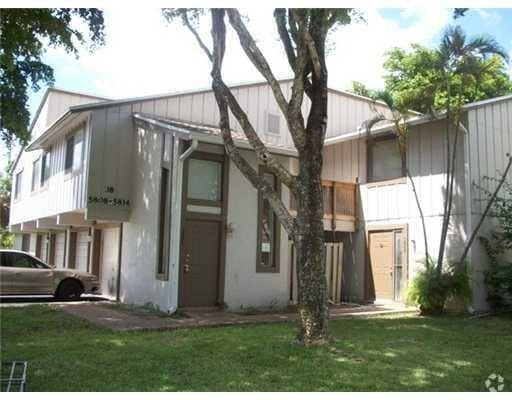 Building Photo - 5814 NW 21st St Rental