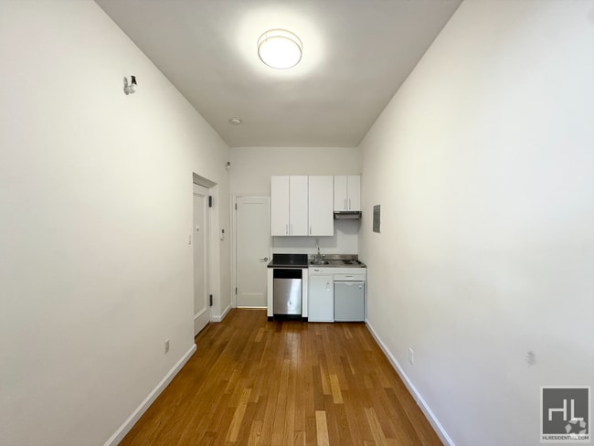 Building Photo - WEST 11 STREET Rental