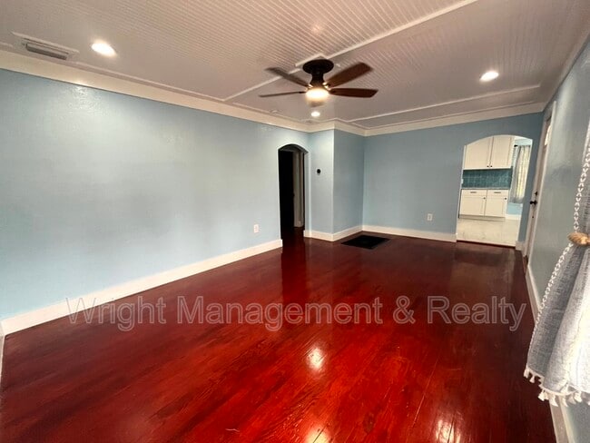 Photo - 1215 N Garden Ave