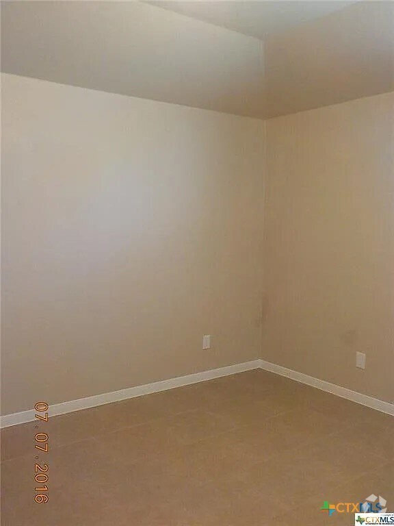 Building Photo - 4606 Cambridge Dr Rental