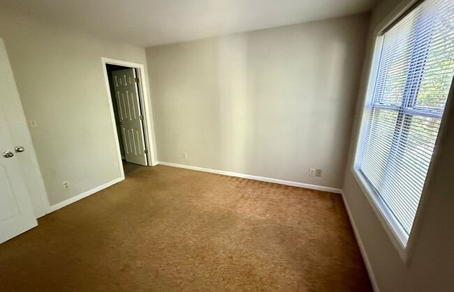 Photo - 3227 Bishop St Unidad 3227-02