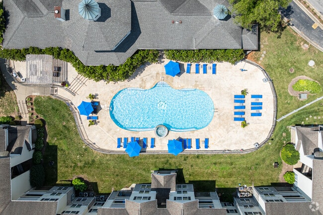 Piscina - Bridle Creek Apartments