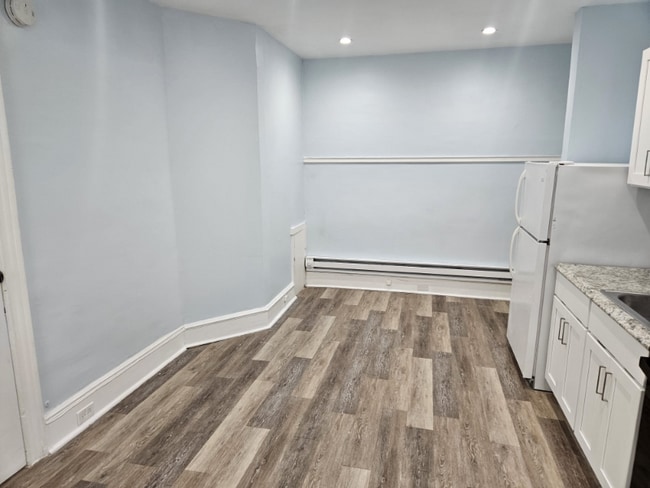 Photo - 16 S 50th St Unidad Duplicate of Floor 2 F