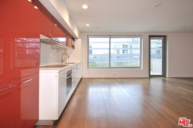 Photo - 901 Flower St Unit 709