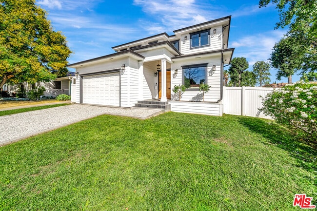 Photo - 6032 Goodland Ave